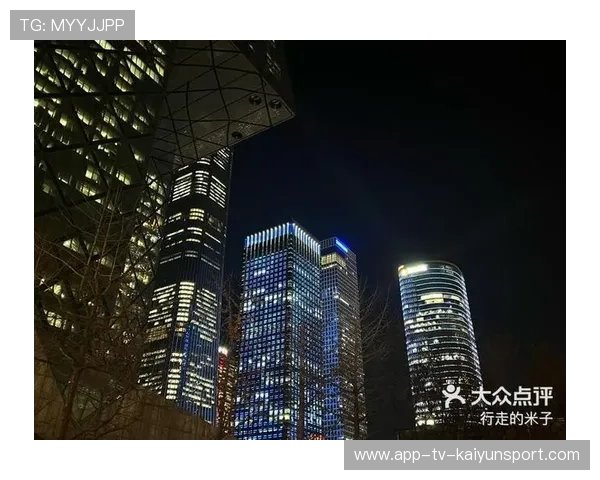 世界高尔夫球场灯光节：夜间观赛体验创新，高尔夫球场夜晚图片
